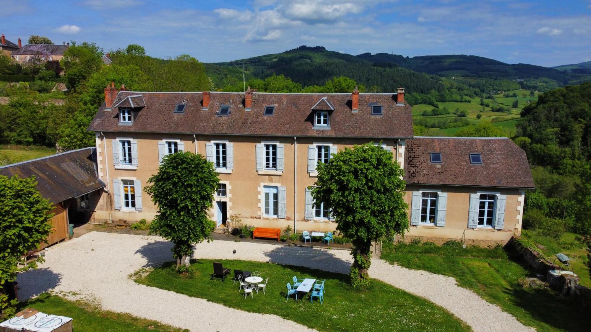 L' Ancienne Ecole Du Morvan Larochemillay Exteriör bild